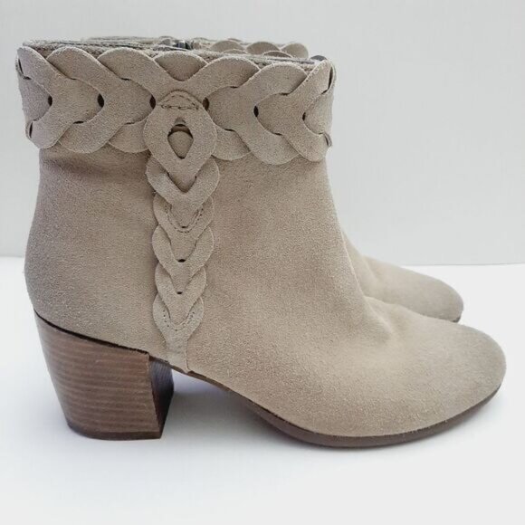 GEOX Respira Suede Ankle Boots Low Heel Side Zippers Beige Sz 7.5 - Picture 3 of 16